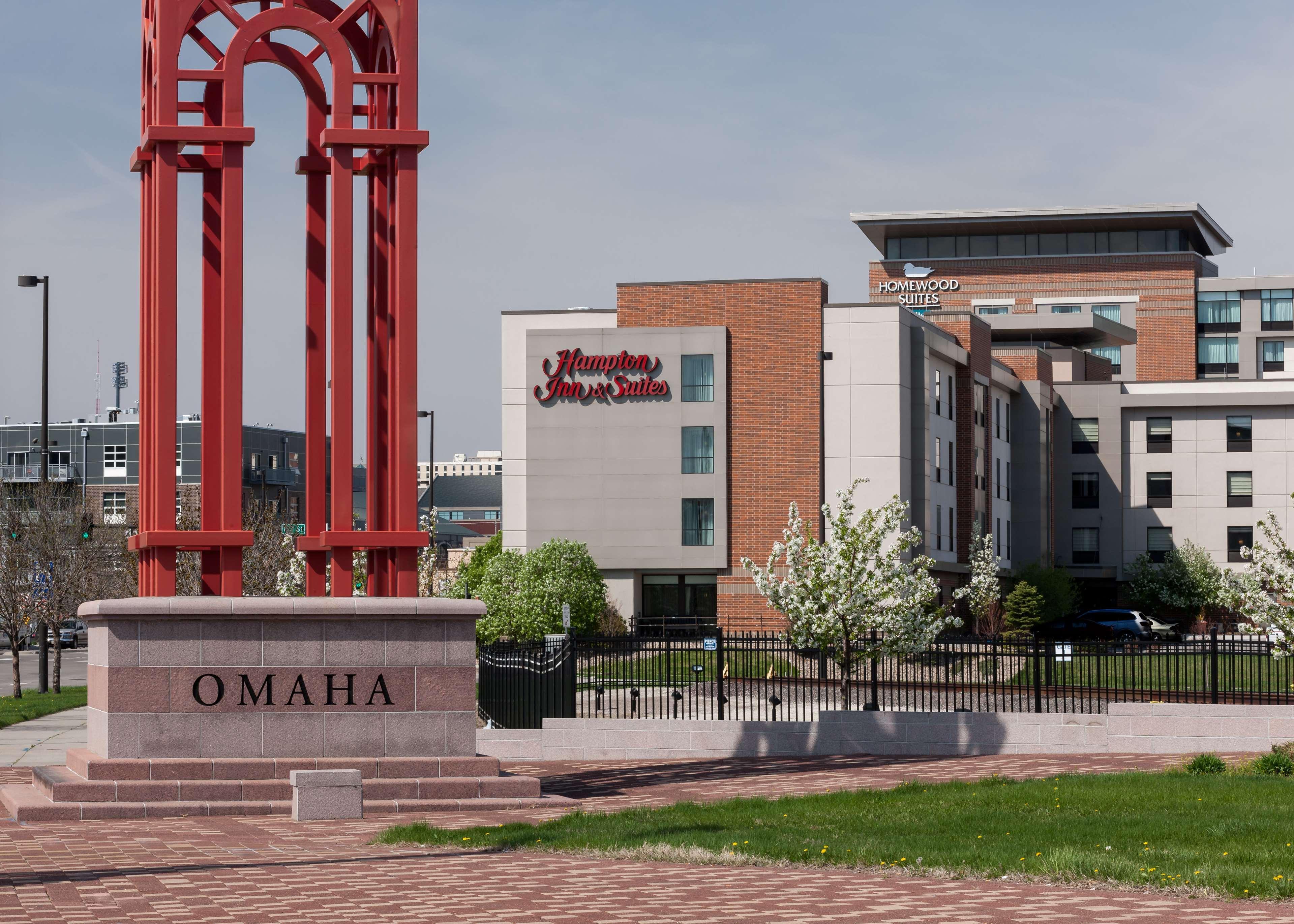 Hampton Inn & Suites Omaha-Downtown Екстер'єр фото