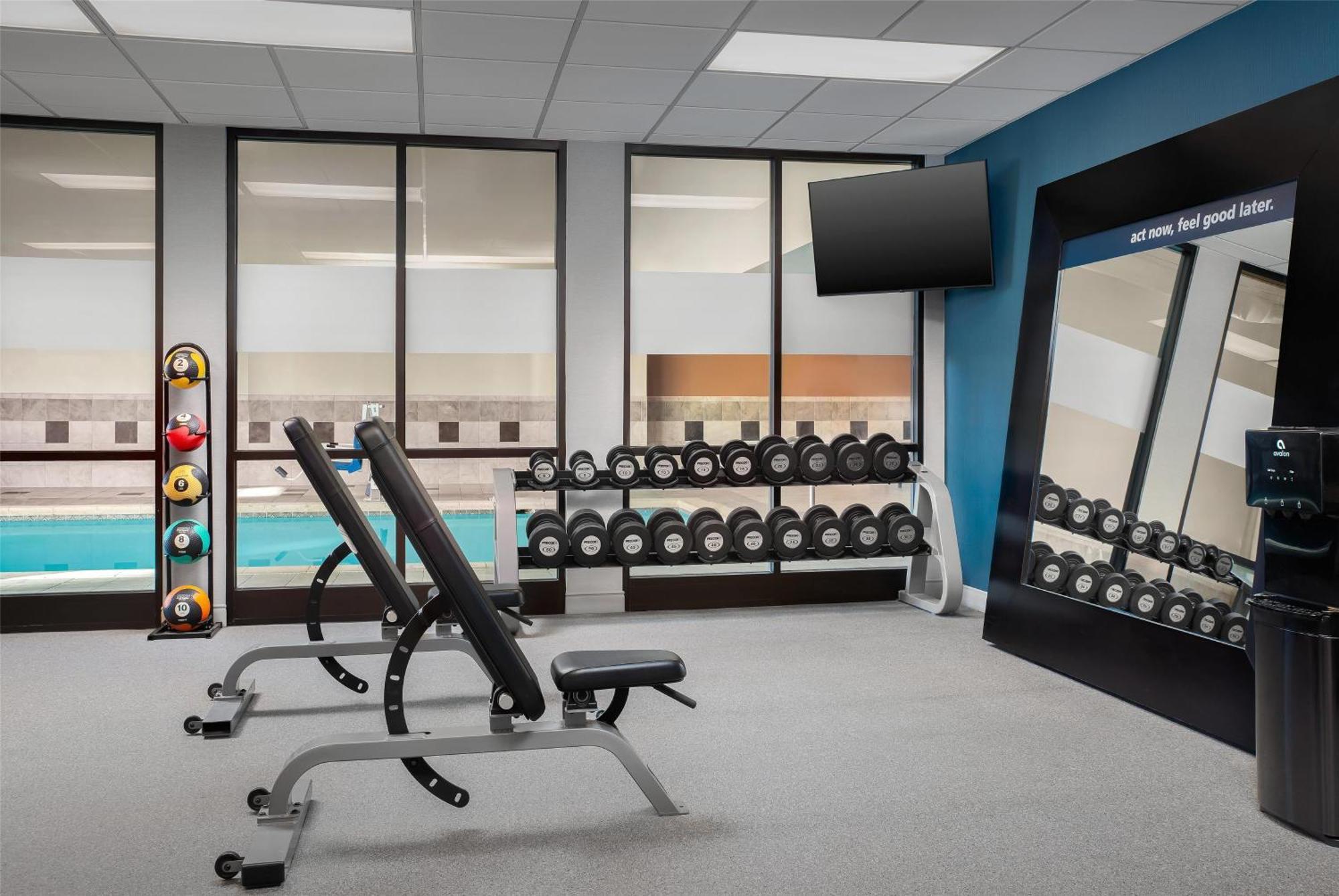 Hampton Inn & Suites Omaha-Downtown Екстер'єр фото