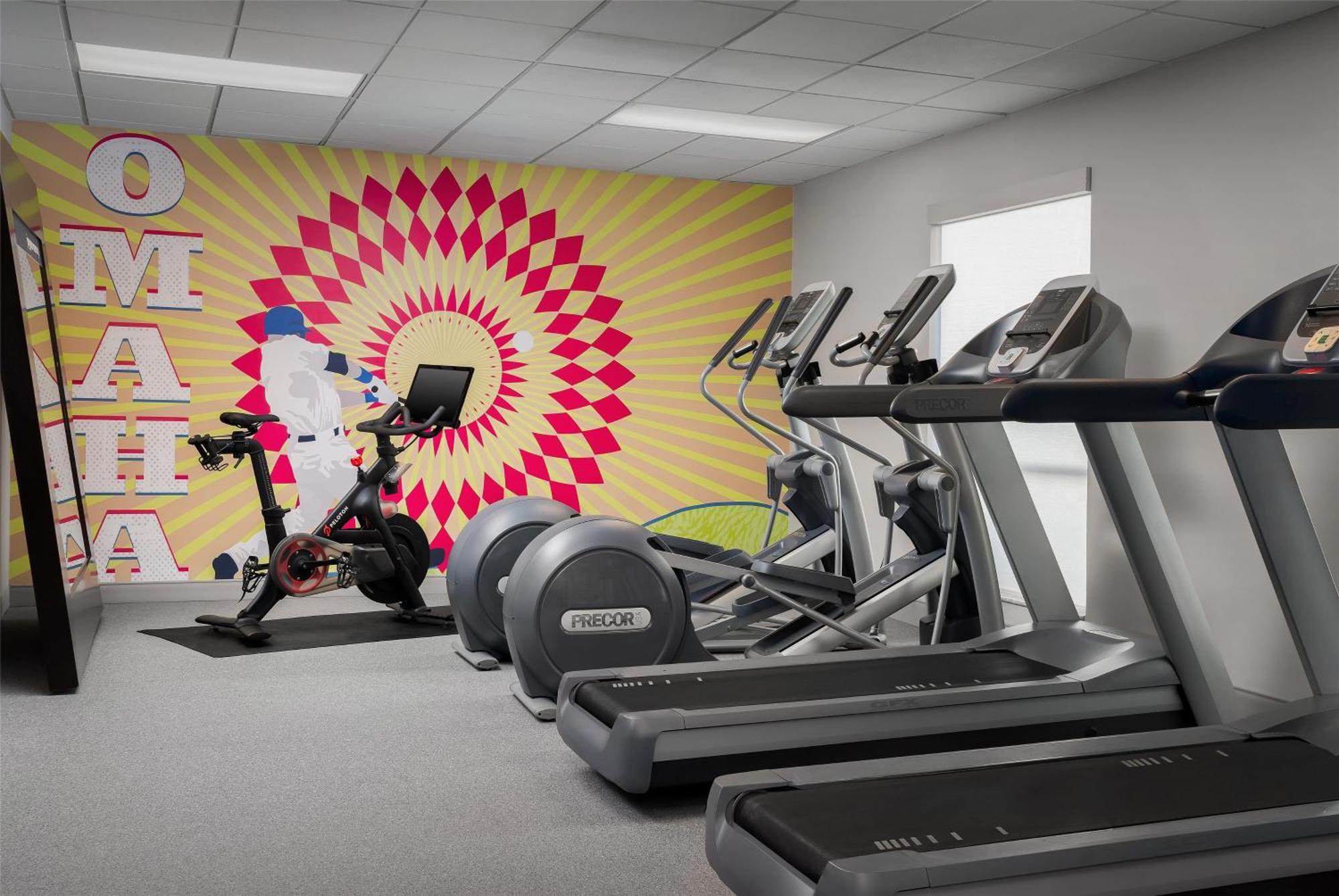 Hampton Inn & Suites Omaha-Downtown Екстер'єр фото